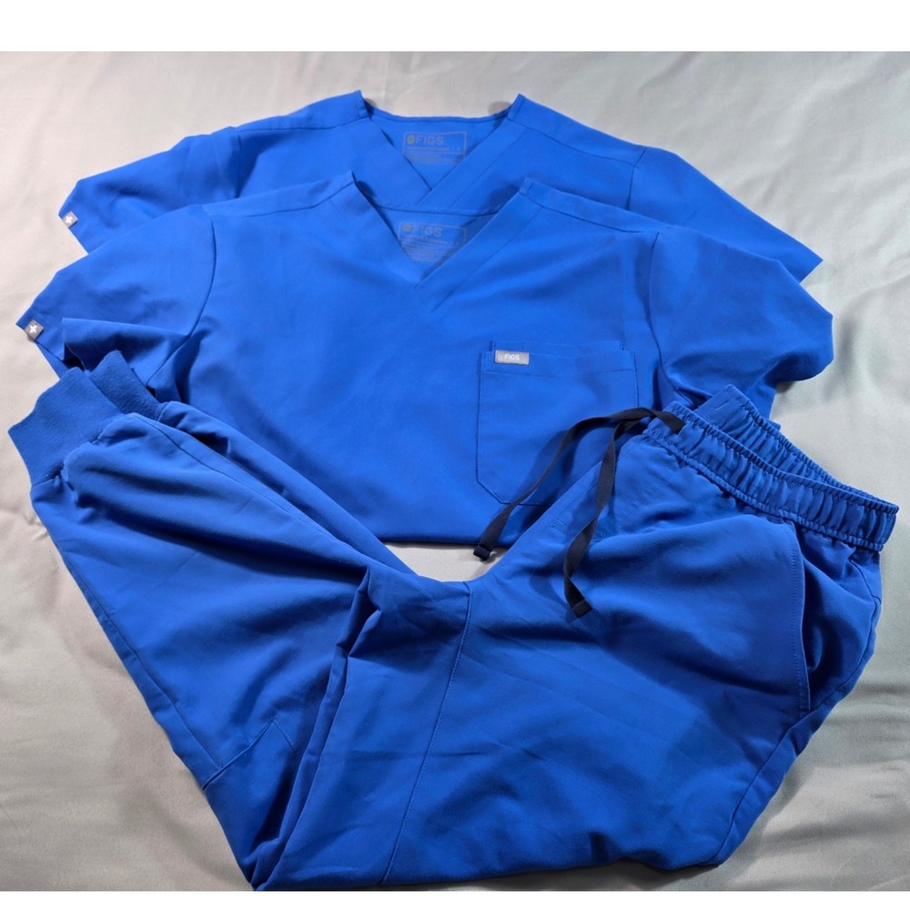 FIGS Scrub Set Men Small Blue 2 Leon V-Neck Tops / 1 Tansen Jogger Pants 3pc set